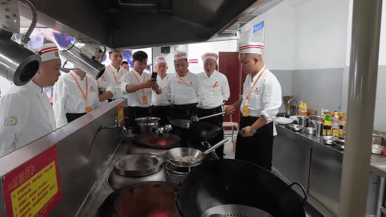 湖南"衡东土菜"搭建就业桥梁