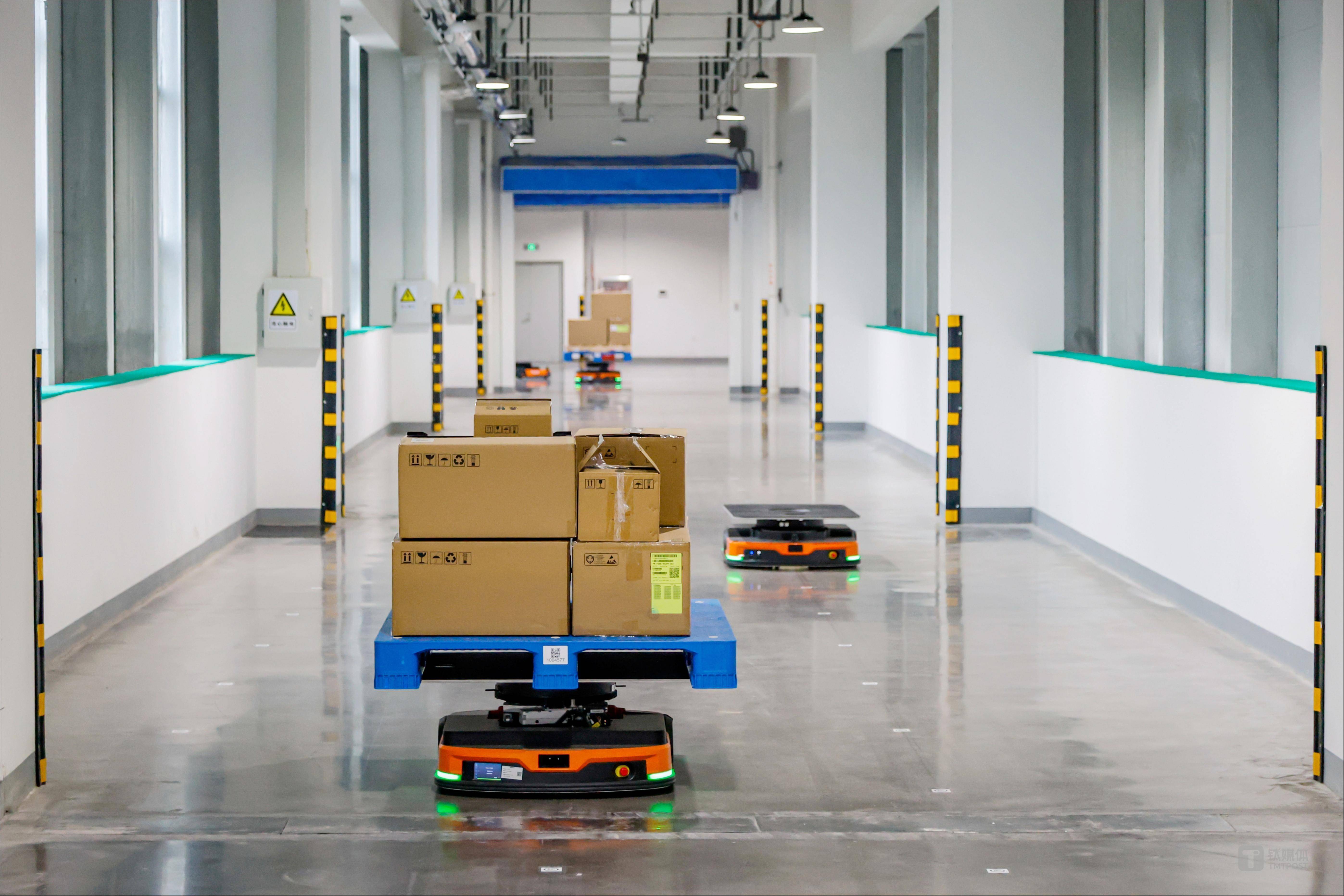 据悉,在agv方面,浪潮信息智能立体仓库的agv设备在业内处于领先水平