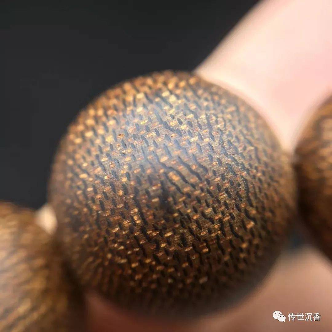 菩萨俗称"小奇楠"的沉香和真正奇楠沉香有啥区别?