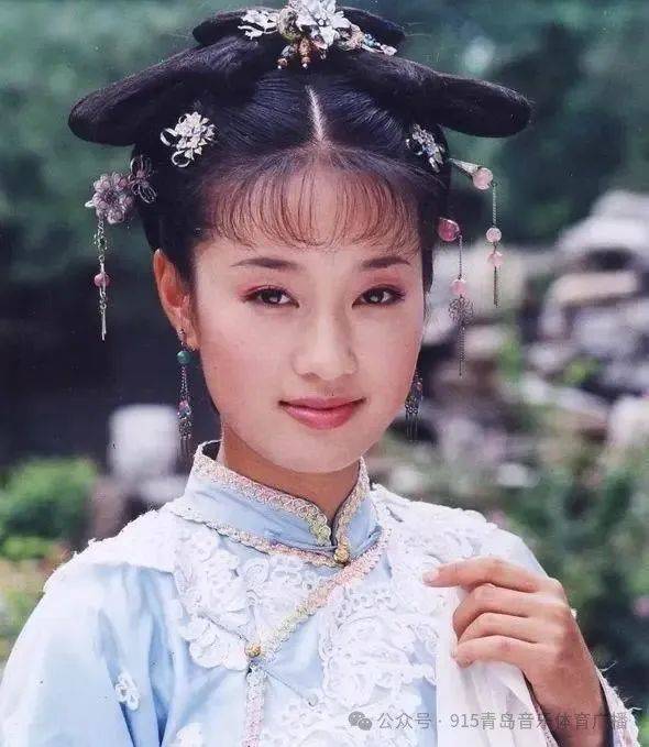 她是《乔家大院》里敢爱敢恨的江雪瑛,搭档老戏骨陈建斌,丝毫没有露怯