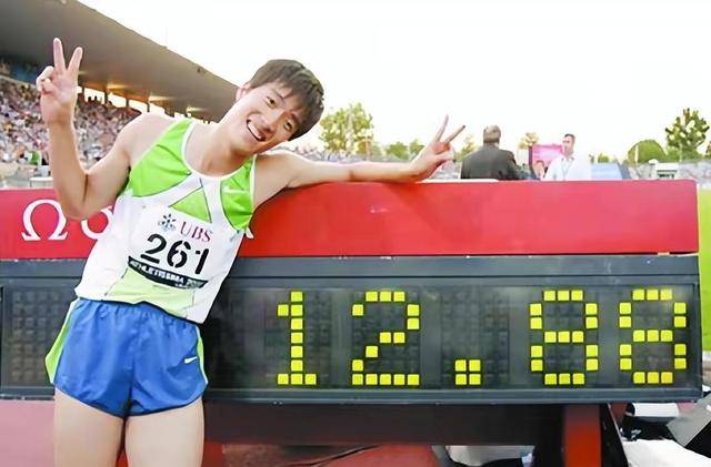 刘翔现况大曝光,长期在国外豪华旅游,隐婚生子,远离是非!