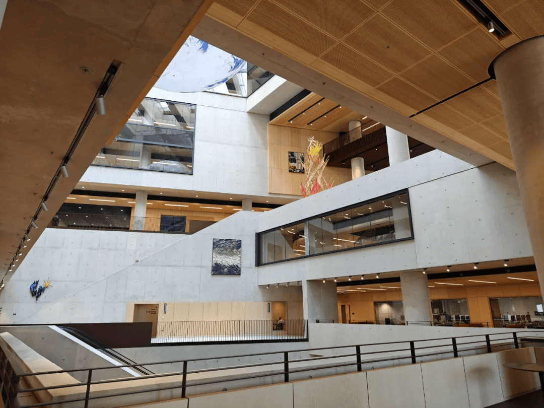 巴特莱特学院在qs建筑设计专排中全球连续两年排第一,依托于ucl本身多