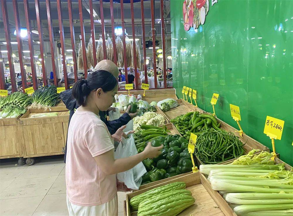 备货充足!台风天昌江群众"菜篮子"稳当当