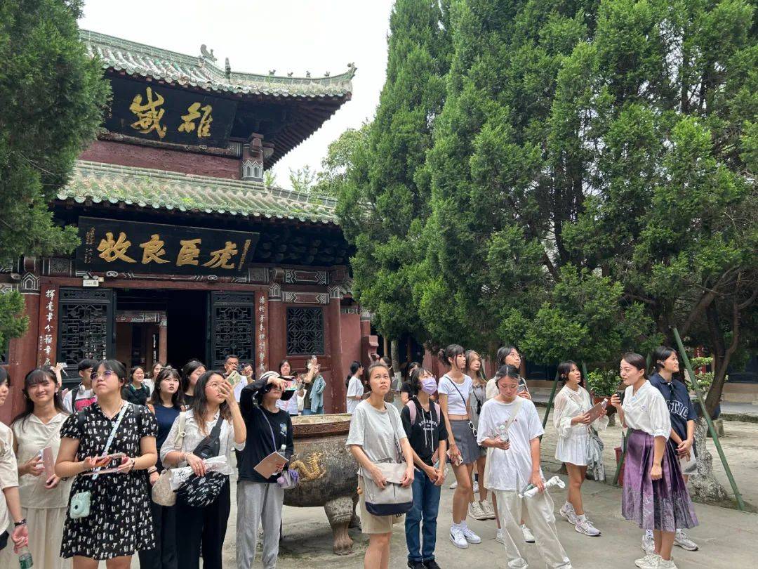 两岸一家亲：台湾台中科技大学阆中古城研学之旅