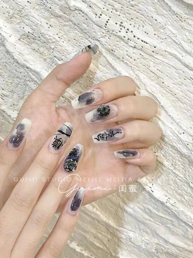 100款巨好看的夏日美甲!清爽显手白,短甲也能做!
