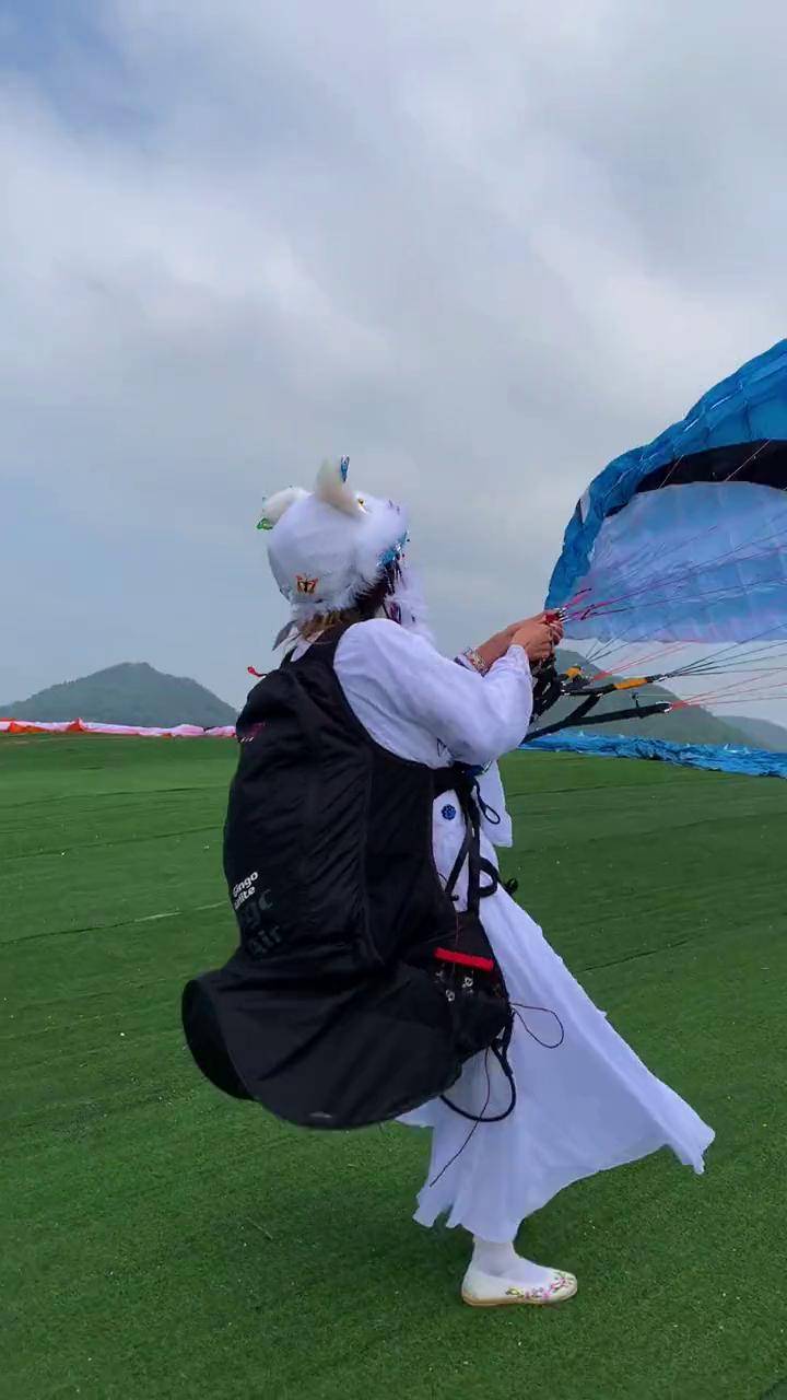 花个考驾照的钱,考一个滑翔伞执照不香吗滑翔伞长沙黑麋峰滑翔伞