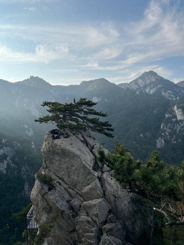 河南一山美得"体无完肤",中原它称第二谁敢称第一,有九曲瀑布