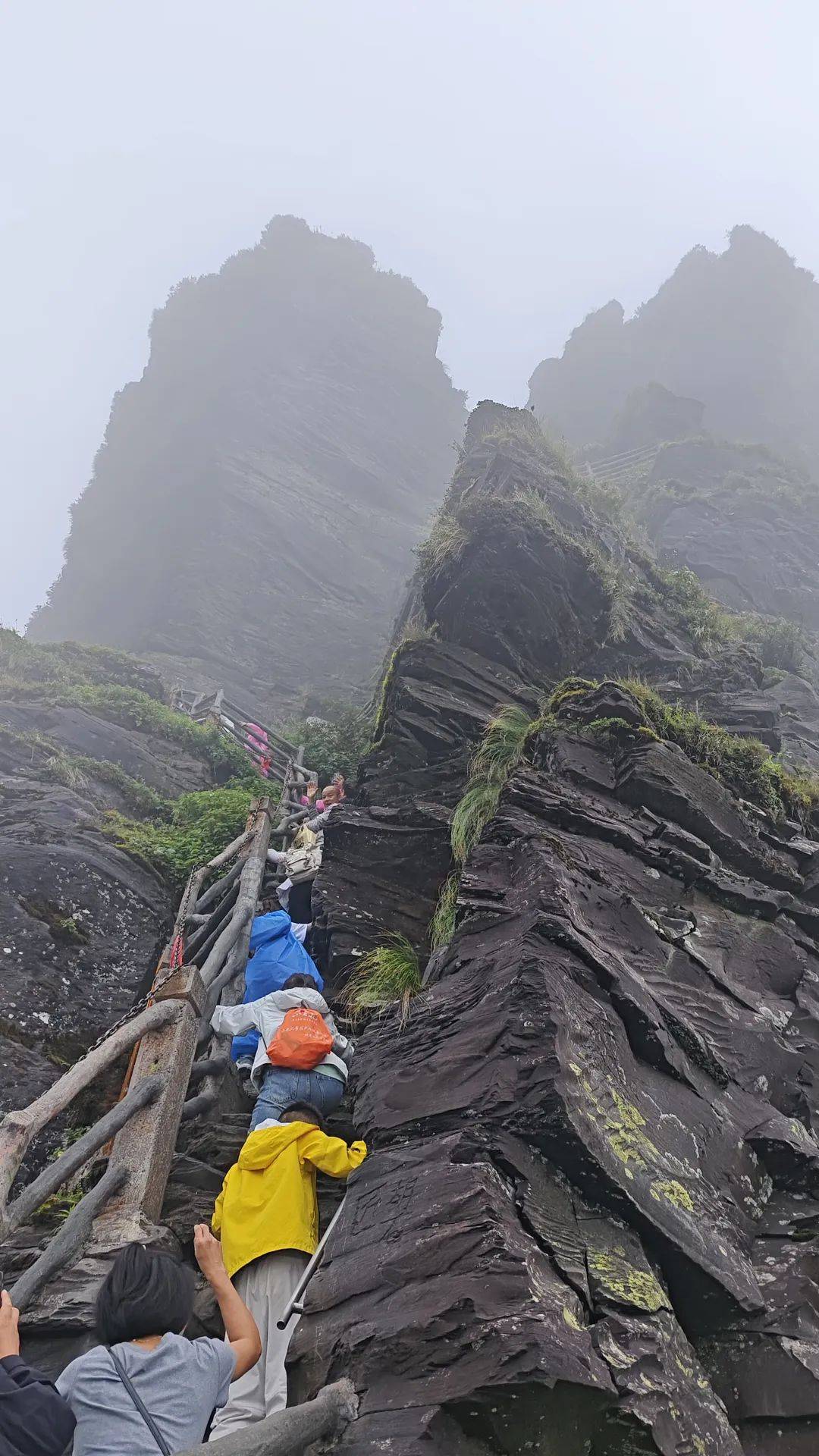 梵净山抬滑竿图片