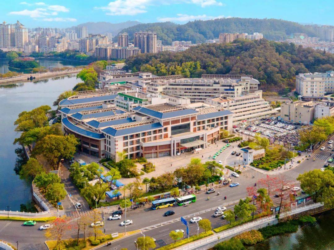 惠州市中心人民医院纪燕琴教授荣获"国务院特殊津贴专家"称号!