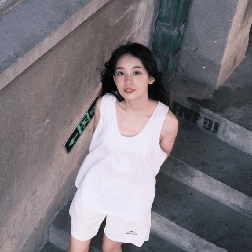 林佳蓓个人简介3.