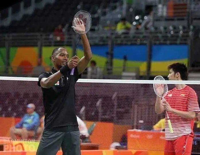 小人物的艰难!索伦-奥普蒂:连续三届奥运遇羽毛球名将李宗伟,石宇奇