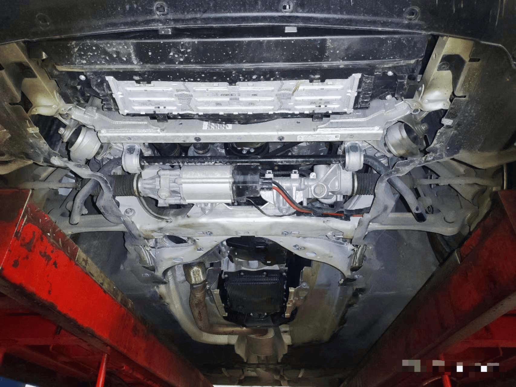 地库里长大,八年只开了两万多公里,这辆宝马525li能卖多少钱?