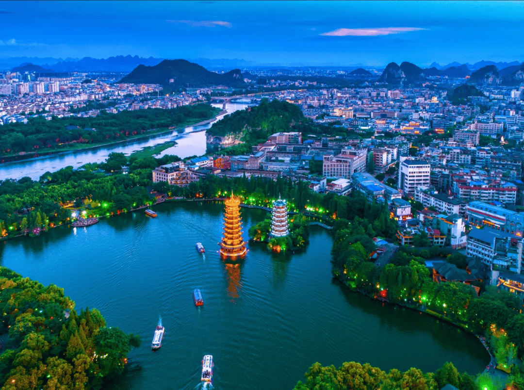 【加强国际传播 讲好中国故事】一起来桂林两江四湖之水陆citv walk