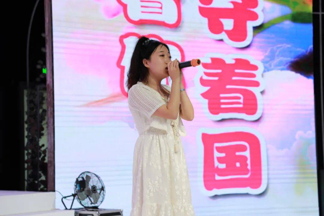 "会聚良缘61情定黑河"之"边守61边爱"——黑河市总工会开展军地