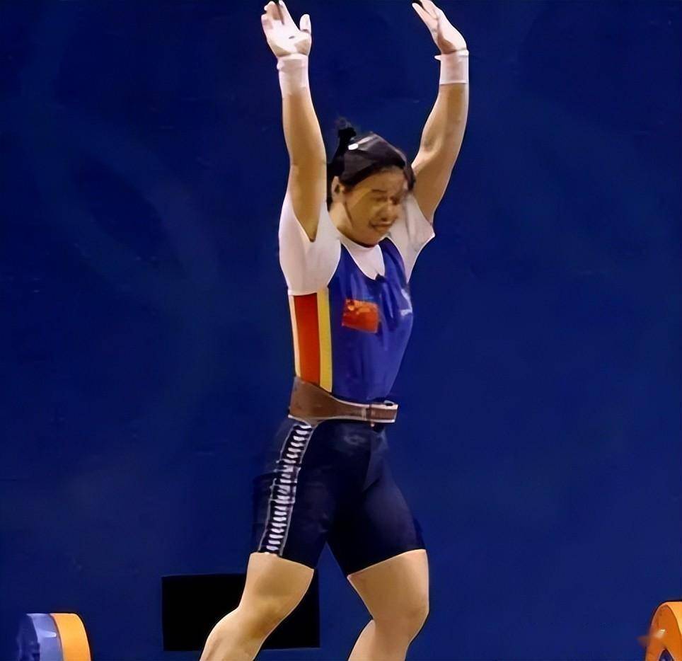 她是奥运冠军,300万卖金牌建希望小学,事后移居澳洲成人生赢家