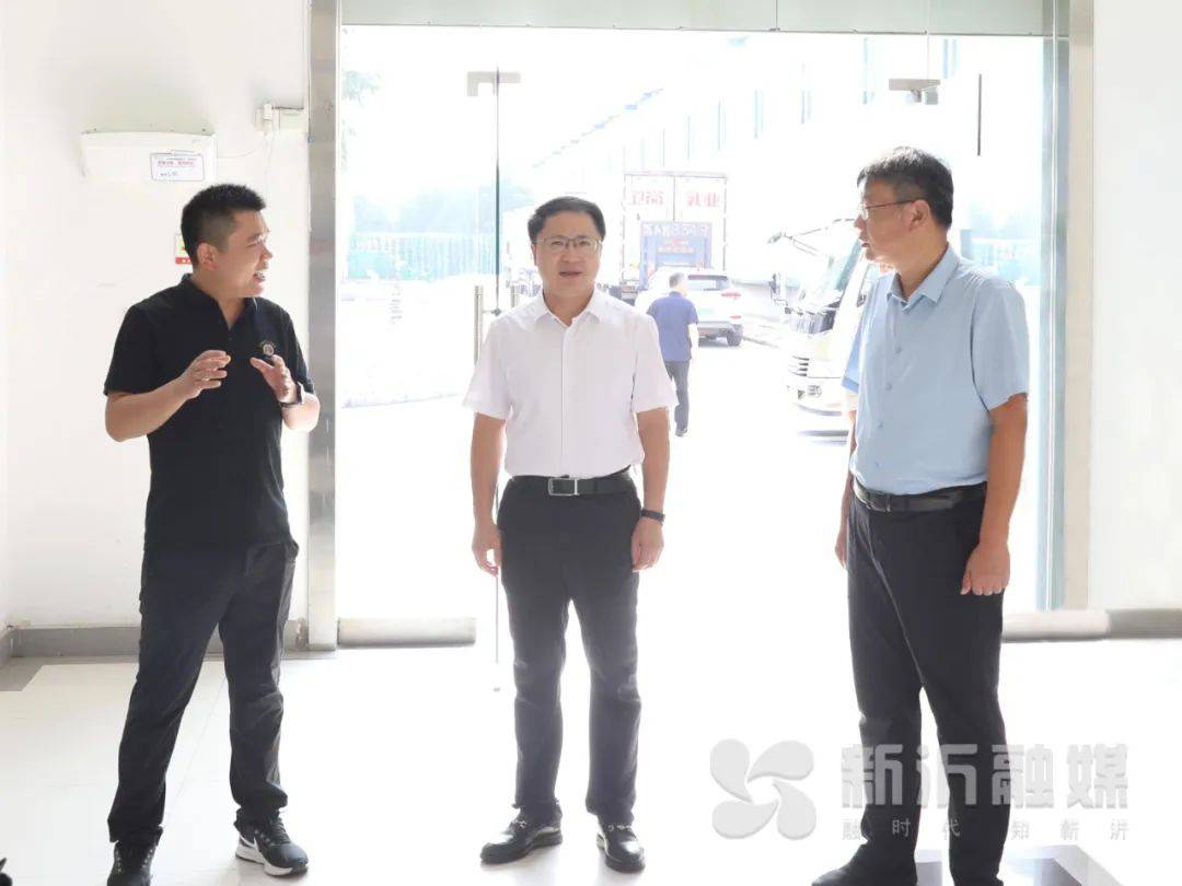 "……李胜详细了解了企业生产经营情况,鼓励企业要坚定发展信心,丰富
