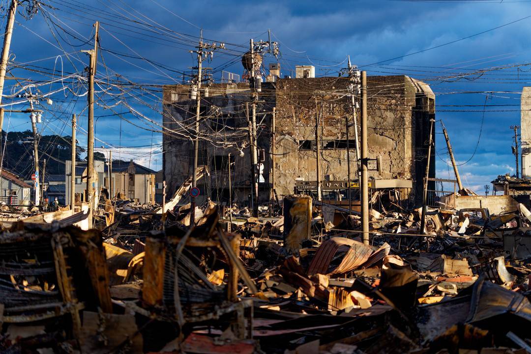 部分应急人员24小时待命 日本多地防备大地震