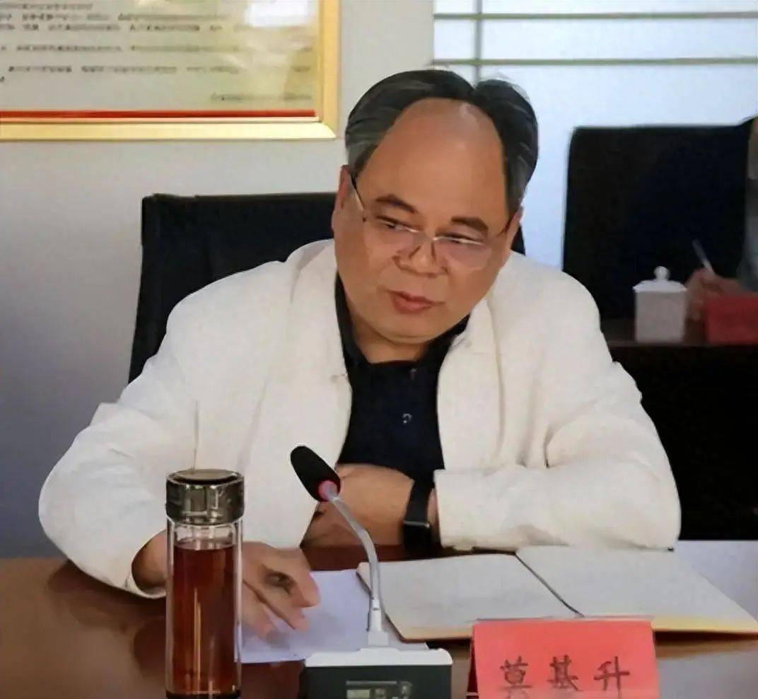 广东3名干部被查_东莞市_阳江市_潘斌