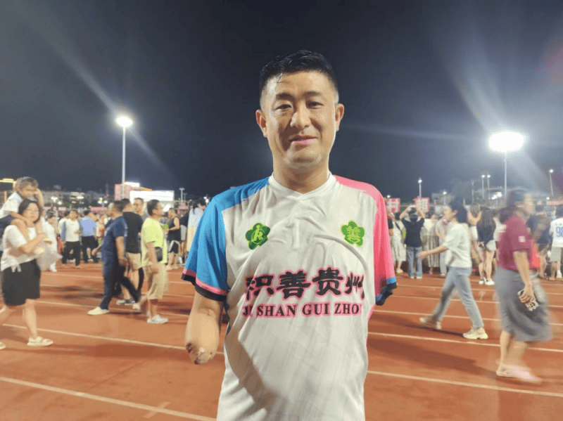 比赛_足球_徐宁