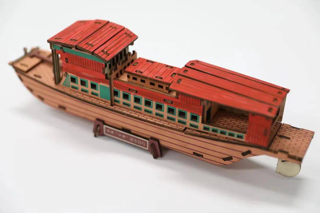 【红船载梦,童心启航】——豫园暑托班"南湖红船"模型diy主题活动