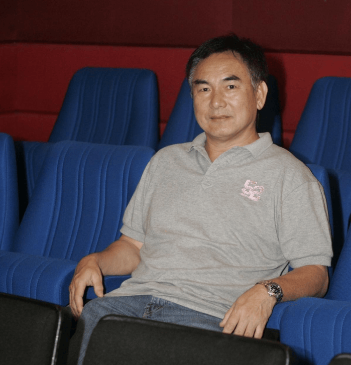 据悉,元奎是知名演员,动作指导,导演,曾与刘镇伟合作过《赌圣》,与