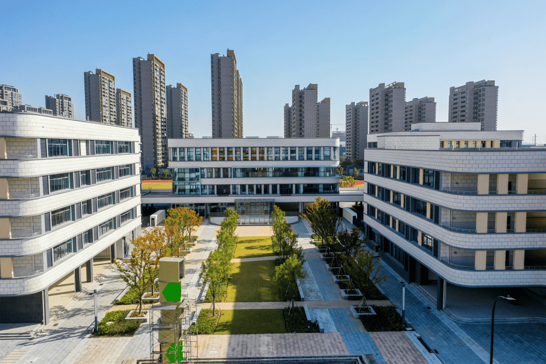 汽摩学院新校区图片