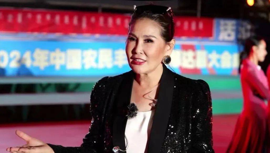 聆听草原之声 | 孟根其其格专场演唱会燃爆草原