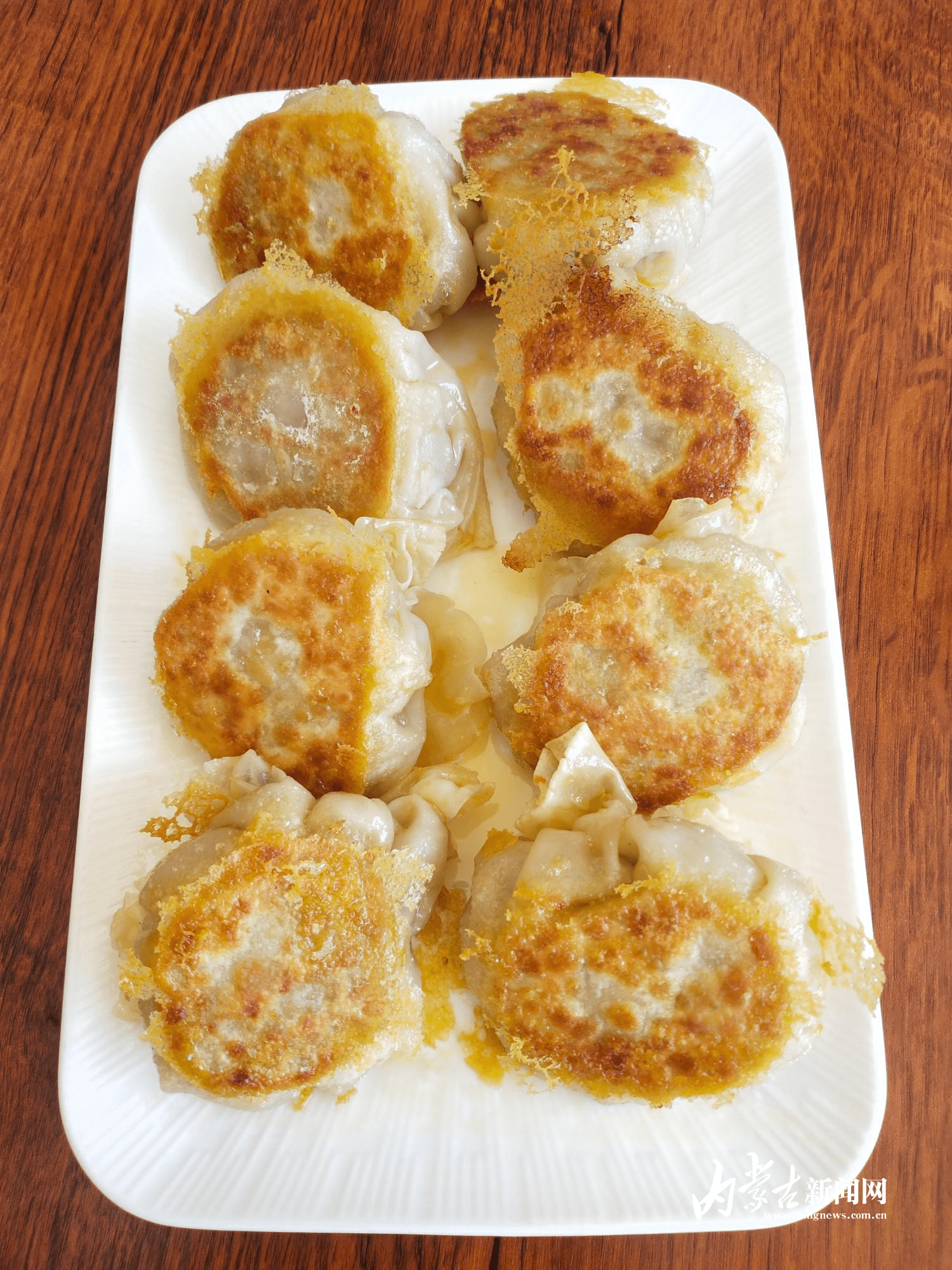 全国百万粉丝博主高频聚焦,呼和浩特美食烧麦因何"火出圈"?