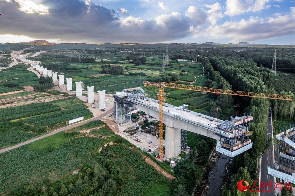 雄忻高铁河北曲阳段工程现场