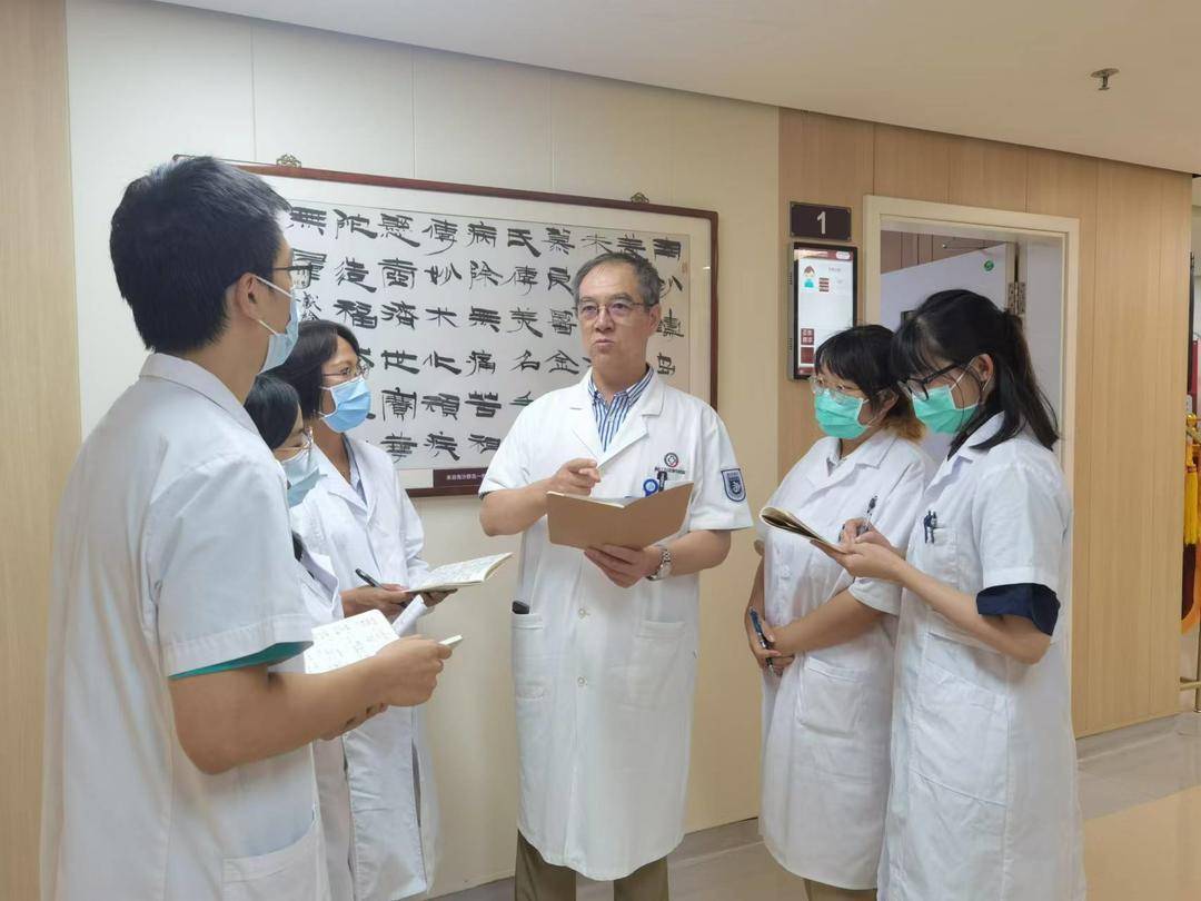 名医坐堂|"春"字门初秋话养生,降暑润燥防肠炎