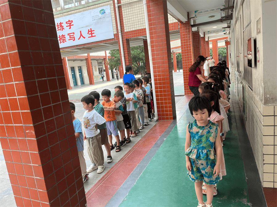 精心筹备迎新生 入学教育启新程——合肥市七里塘小学迎一年级新生