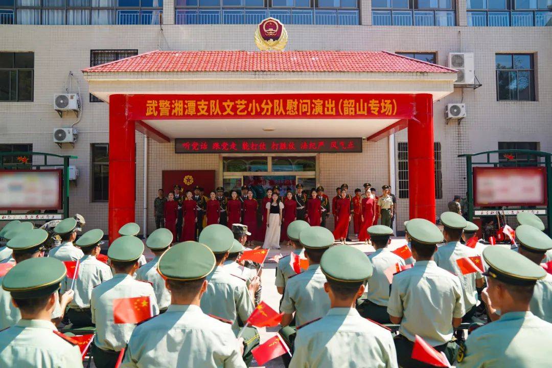 礼赞,忠诚的士兵!