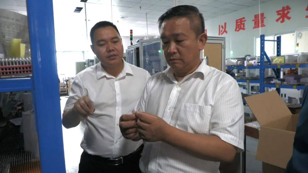 黄进到玉屏调研并开展巡林工作