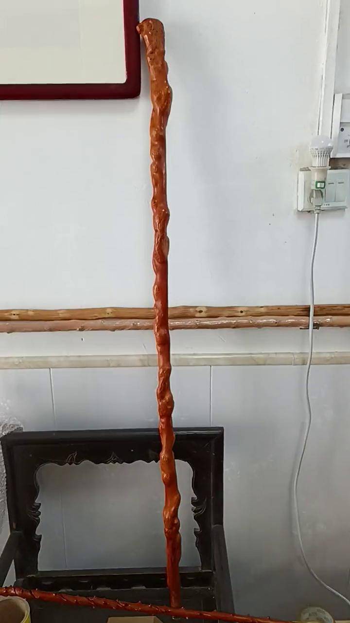 精品红果木手杖登山杖文玩棍高度1375乌琪木艺文玩棍手杖登山杖