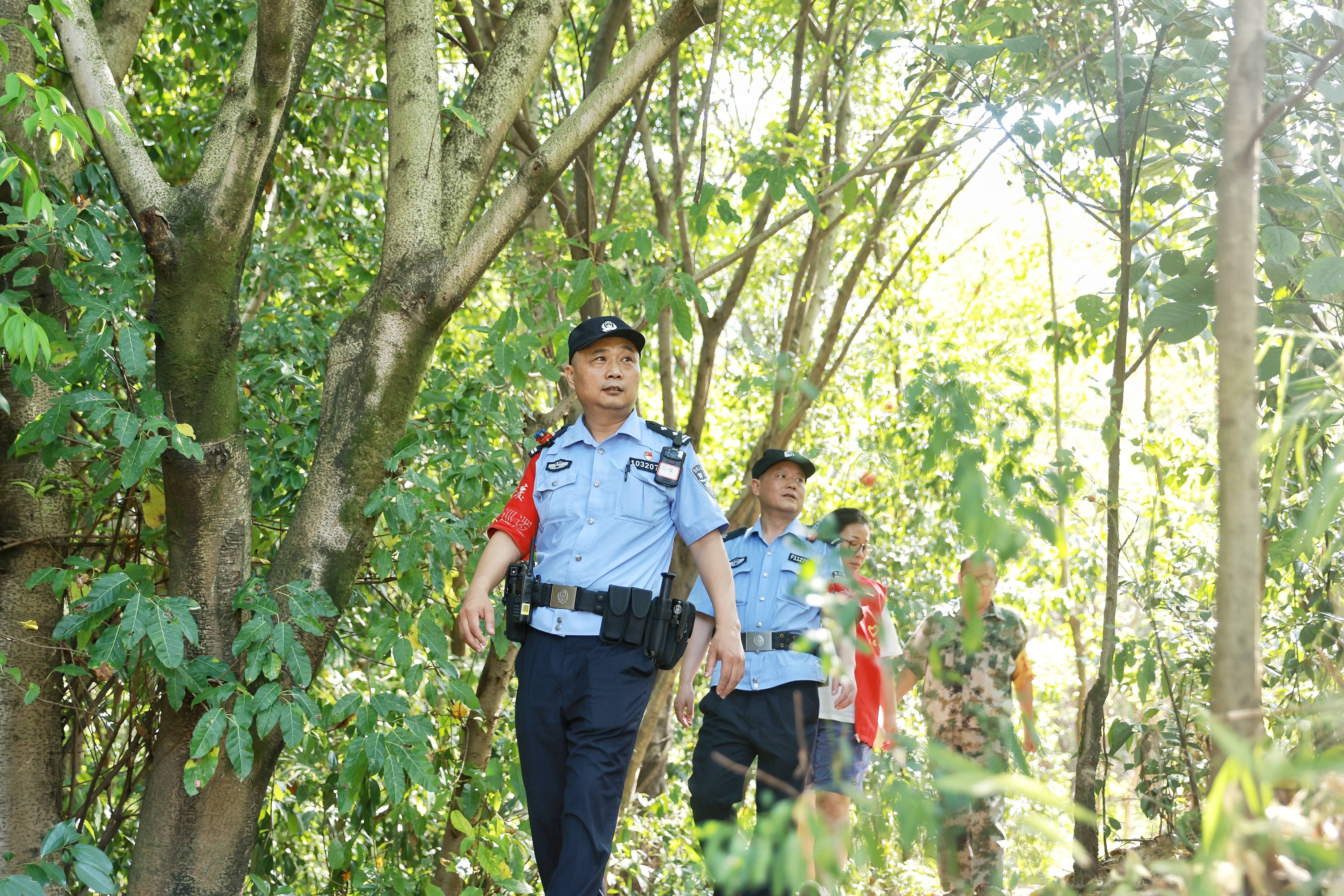 警察桌面壁纸 内部图片