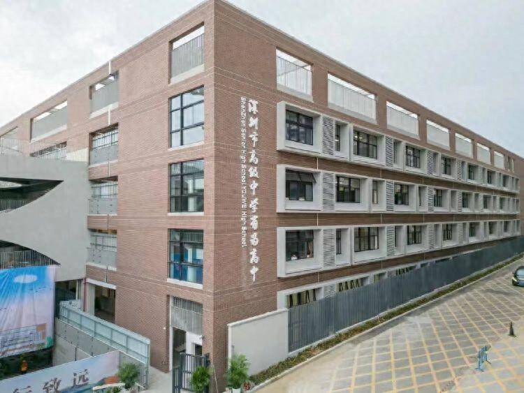 新增超2.5万个学位！龙岗教育版图再扩容_龙岗区_办学_一贯制