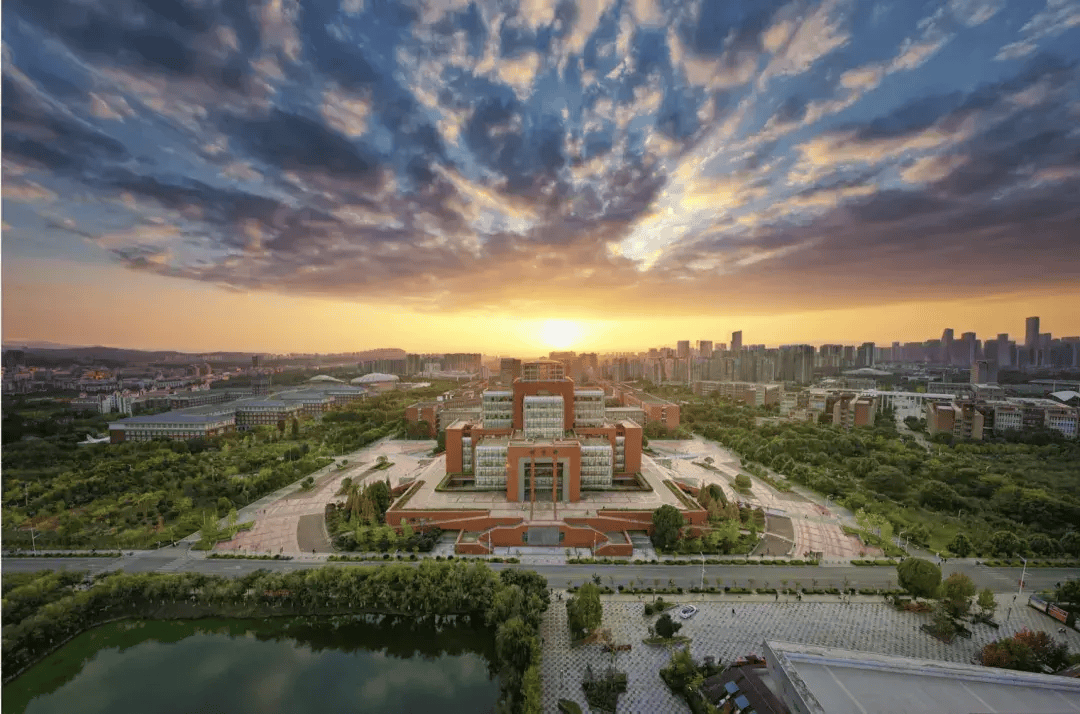 昆明理工大学照片高清图片