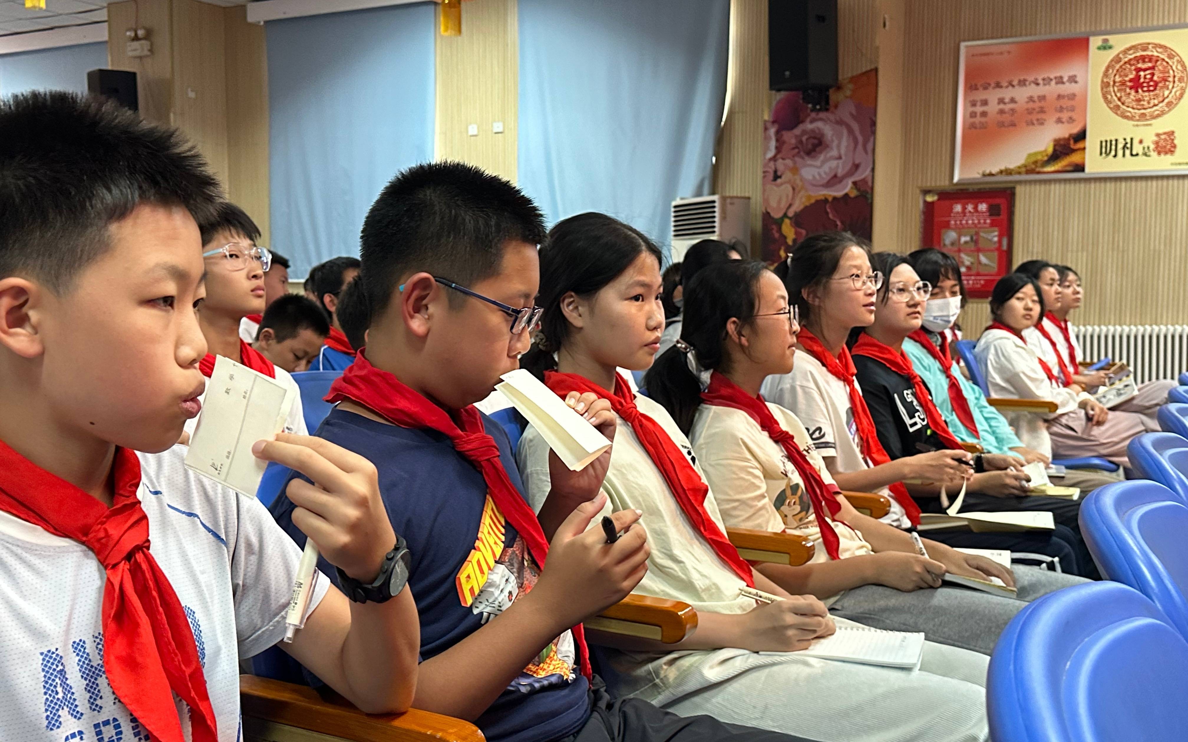 无人机专家走进通州二中,带领学生们"飞越地平线"