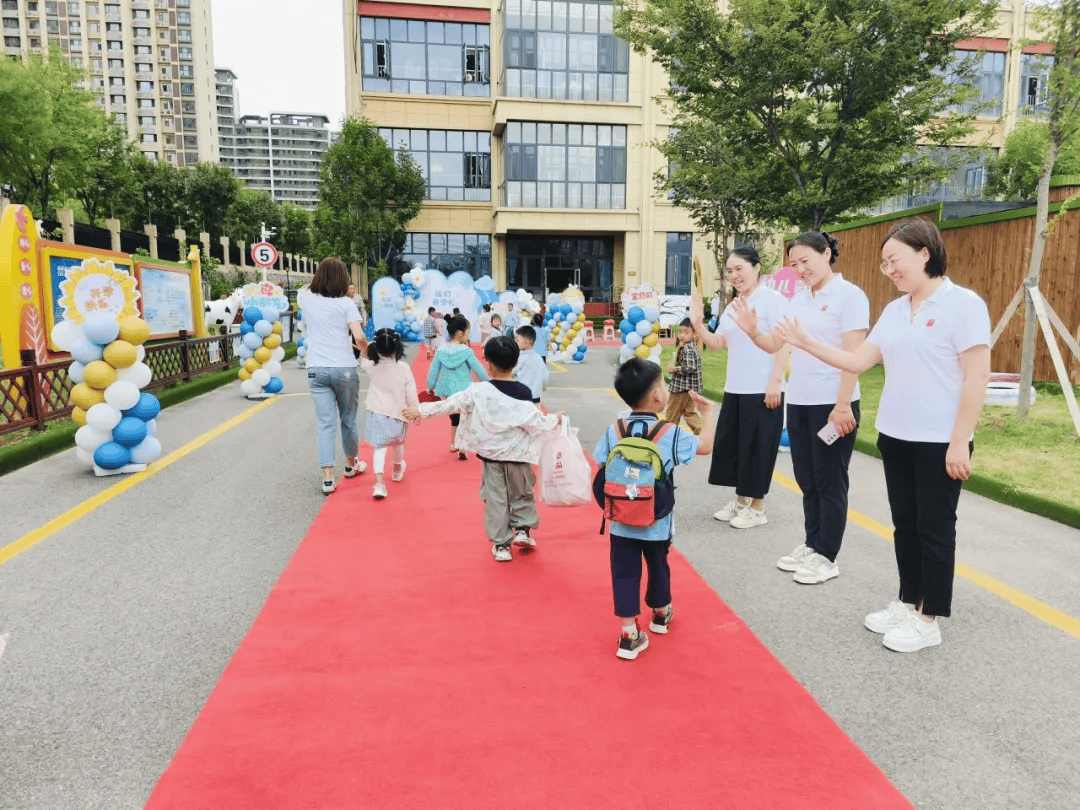 章丘中国科学院幼儿园图片