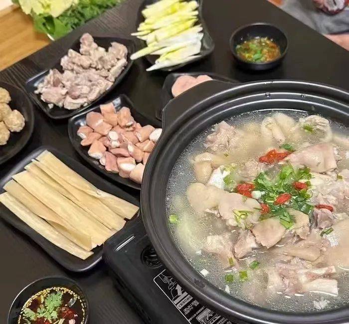 呼伦贝尔市海拉尔区秋日"暖胃"火锅清单来啦!