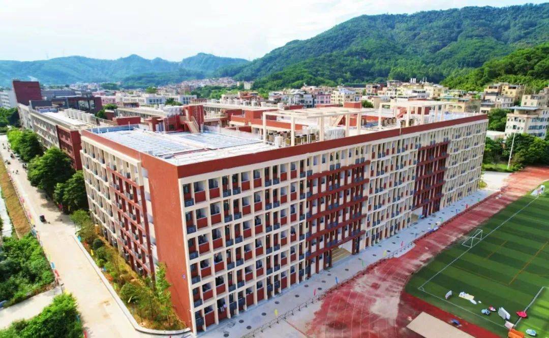这所大学广州校区新宿舍楼落成!