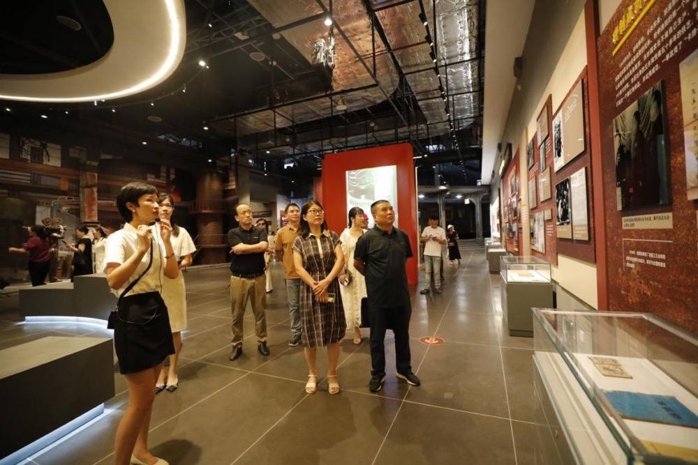 代表看项目 镜头留美景