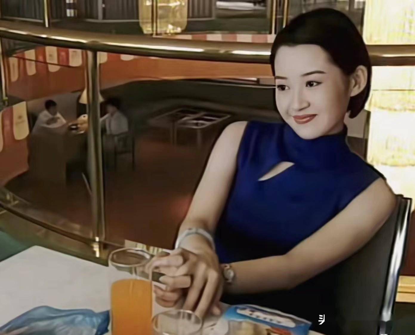 许晴28岁的短发旧照曝光,比李小冉还美!难怪她敢一辈子当公主
