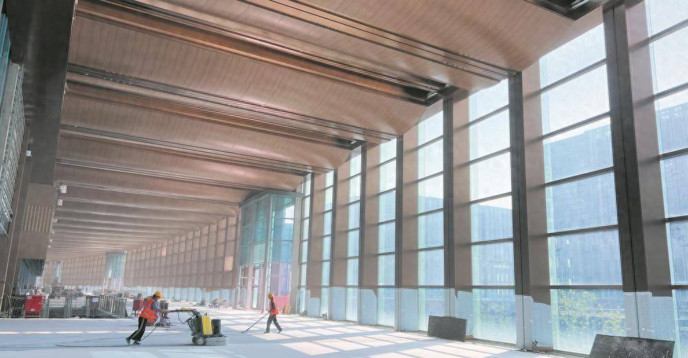 空港国际会议中心室内装饰装修工程有序推进“巨无霸”项目收尾 “高大上”空间即将呈现_工作_谢召亮_施工
