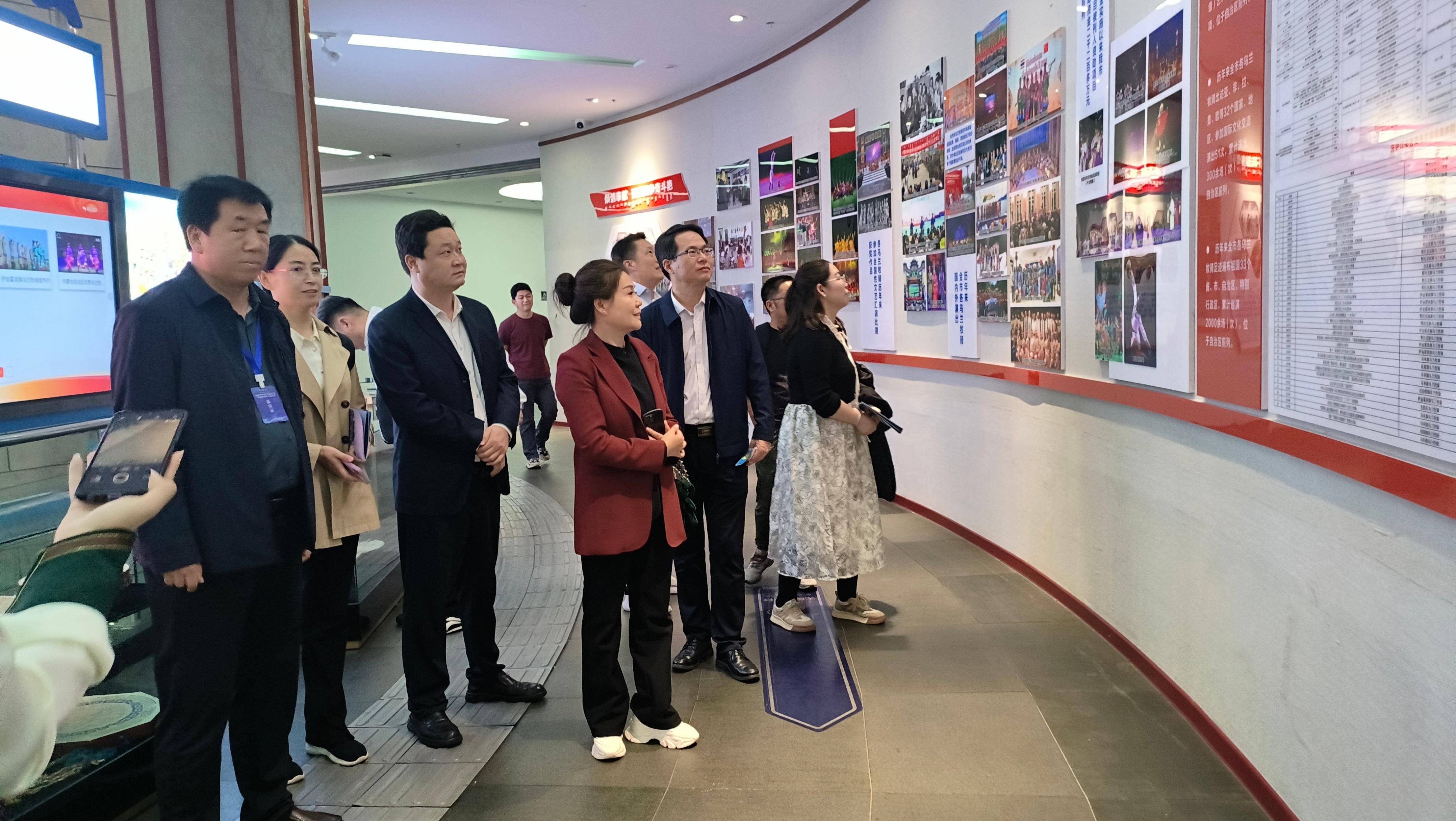 平凉市文化馆与鄂尔多斯市文化馆开展馆际交流学习