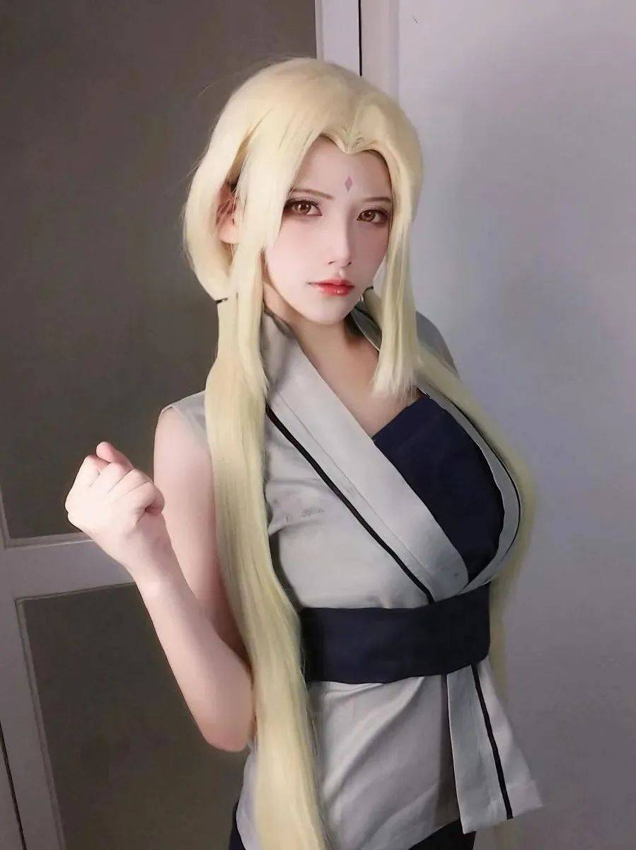 动漫cosplay:真人版纲手,看到这里瞬间不爱雏田了