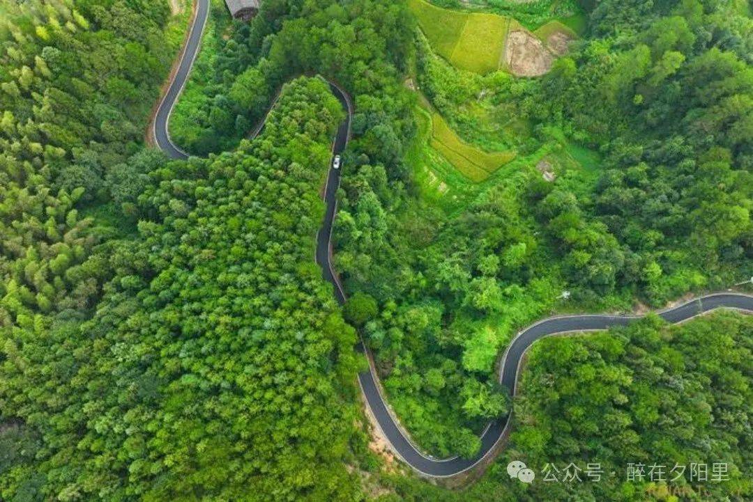 通道万佛山风景区图片