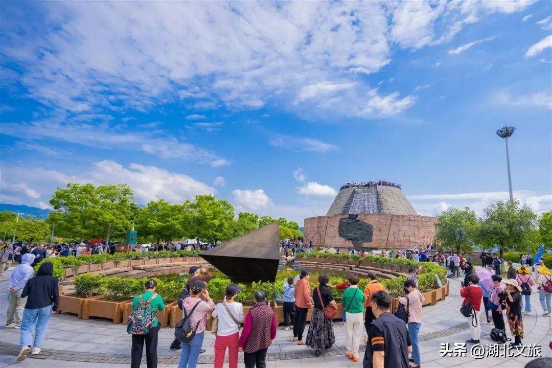 知名5a景区免门票十年放弃超20亿元收入,得到了什么?