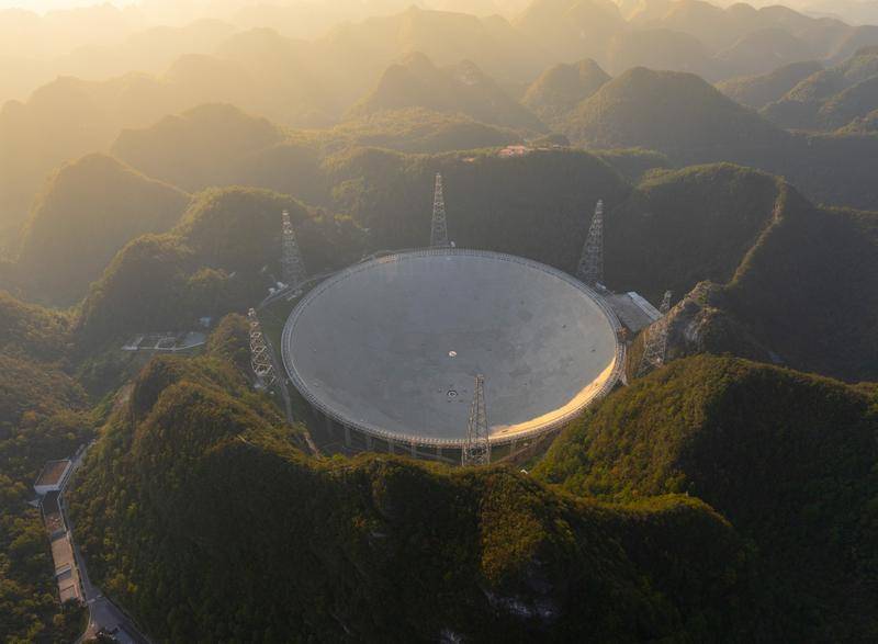 中国天眼的奇幻美景