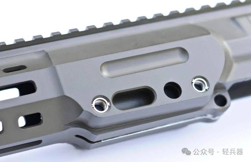 l129a2狙击步枪的机匣从l129a1精确射手步枪的机匣升级为lmt公司最新